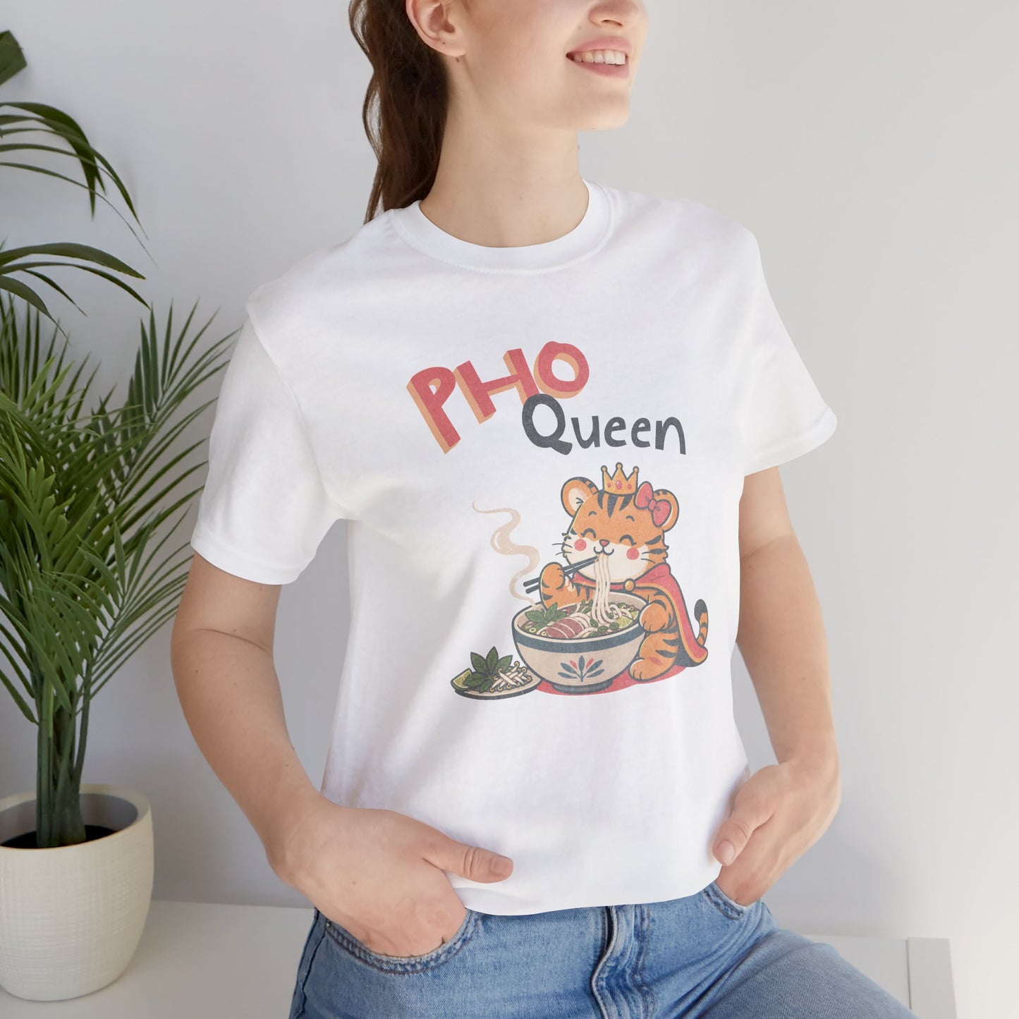 Pho Queen Cute Tiger Eating Pho T-shirt